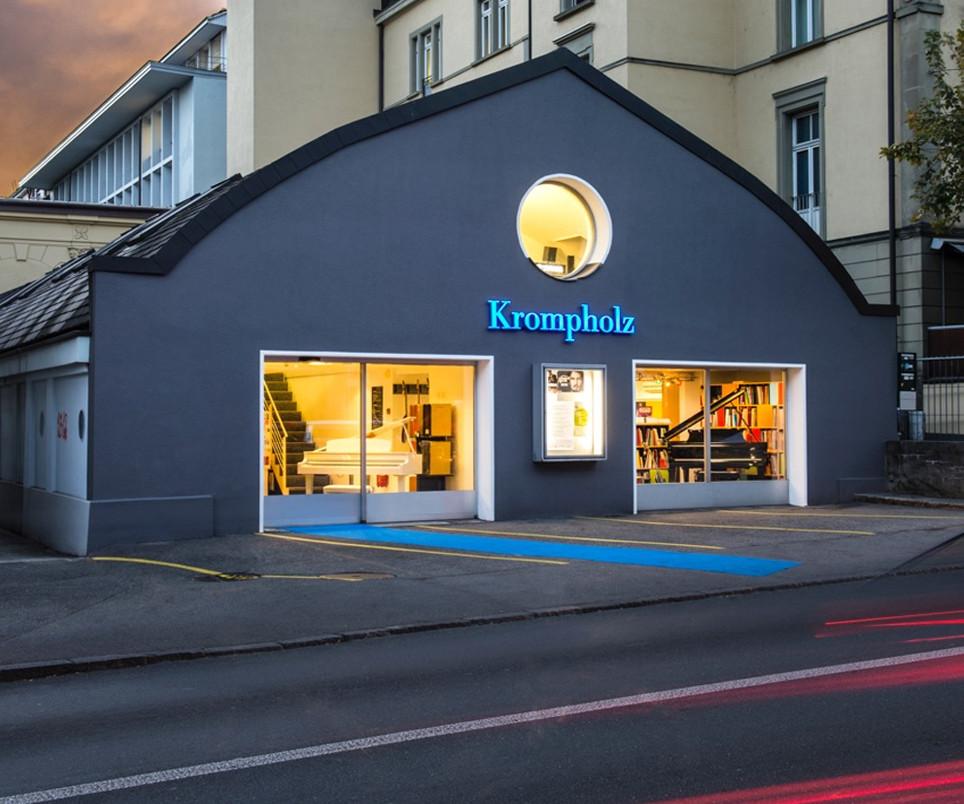 piano store Krompholz in BERNE